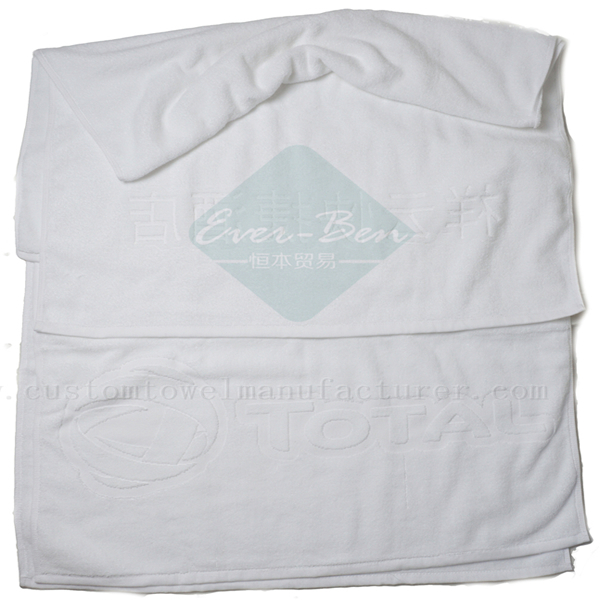 China Bulk Custom oversized cotton beach towels Custom Hotel Towels supplier Bespoke White Hotel Bath Towels factory